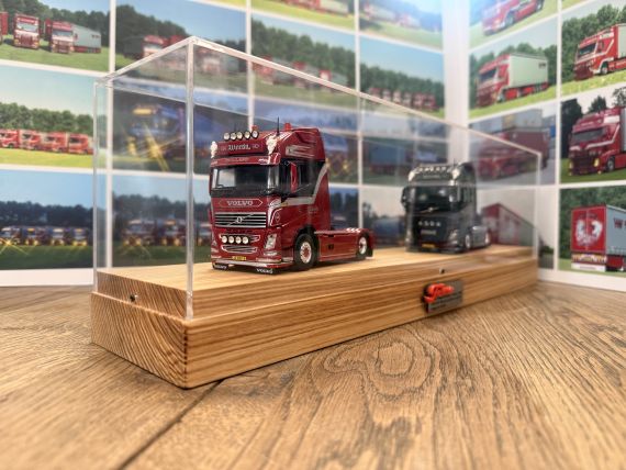 2x Volvo FH500 Titan